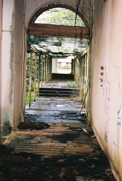backhallway