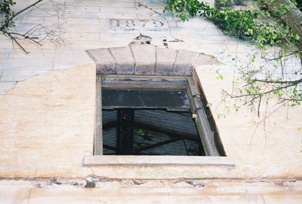 1879window